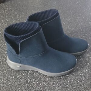 Skechers Women's On The Go Joy Slip On Boot